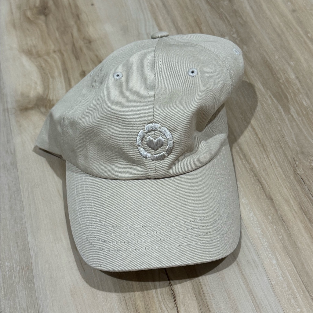 Beige Baseball Cap With Embroidered Logo Beige Baseball Cap With Embroidered Logo